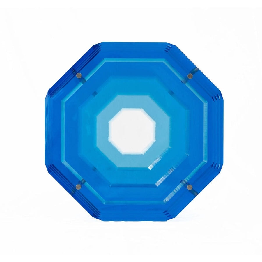 octagonal-sculpture-blue