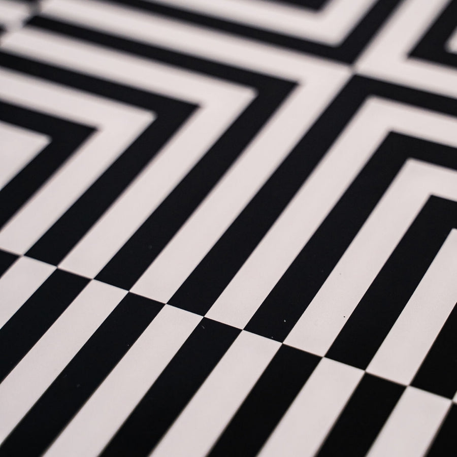 placemats-black-and-white-round-ii
