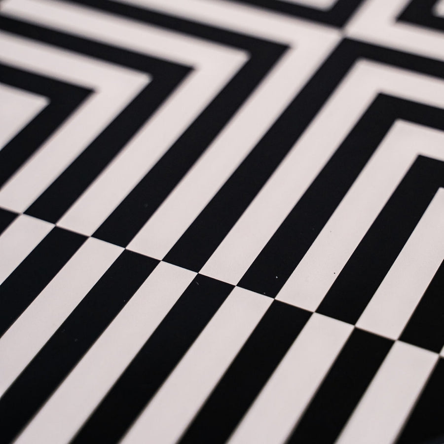 placemats-black-and-white-square-ii